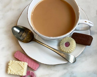 Handmade Belgian Chocolate Biscuit Collection: Novelty Gift Box