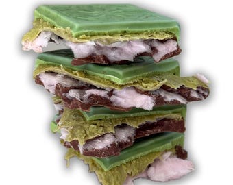 CandyFloss & Pistachio Chocolate Bar - Foodie gifting