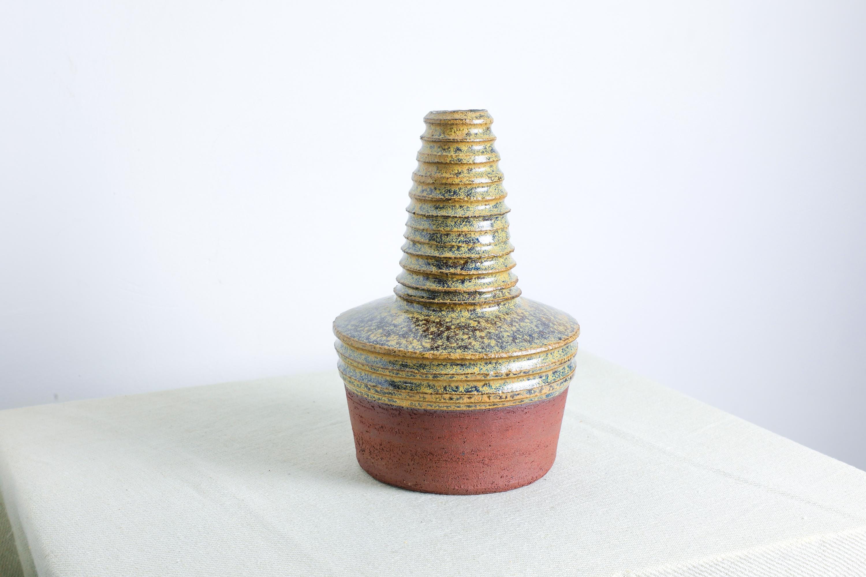 赤と茶色の陶器で作られた手作りの花瓶（23 cm） - Etsy 日本