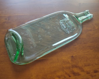 Tray made from old glass bottle