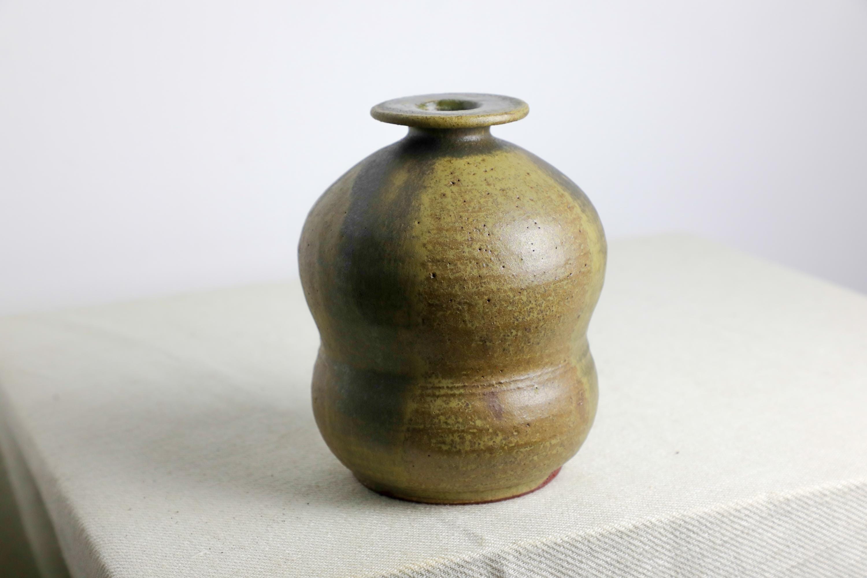 手作り陶器の花瓶 茶色・緑 緑茶色の手作り陶器の花瓶（16 cm） - Etsy 日本