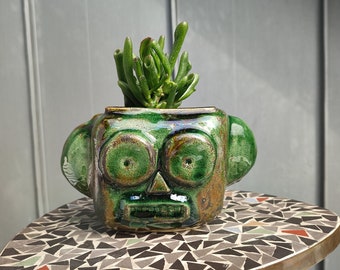 Roboter Übertopf / Blumentopf aus Keramik - handgemacht