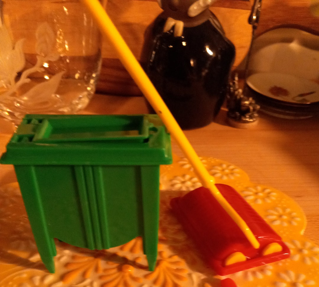 Sewing Machine Carpet Sweeper Reliable Toys Canada Midcentury