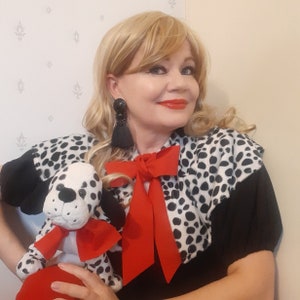 Cruella De Ville 101 Dalmatian Print Collar Shawl Stole Wrap Fancy Dress with Red Bow image 2