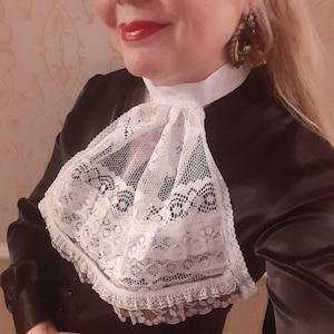 White Lace Jabot Victorian Georgian Regency Collar Cravat  Fancy Dress Costume