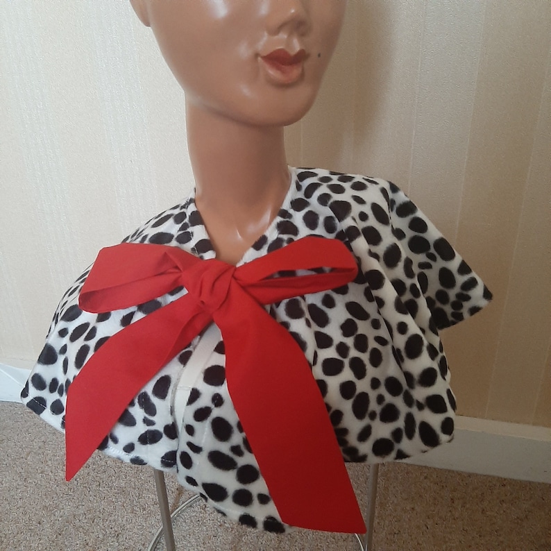 Cruella De Ville 101 Dalmatian Print Collar Shawl Stole Wrap Fancy Dress with Red Bow image 3