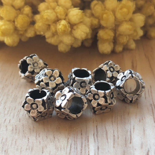 8 x Antique Silver Flower Engraved Beads, Flower Spacers, Flower Connectors, Jewelry Making, 8mm x 8mm | PBE311