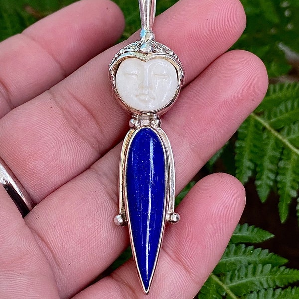 Moon with Lapis Lazuli by Sajen