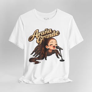 Araña Grande Spinnen-Sänger T-Shirt | Chibi Pop Parodie