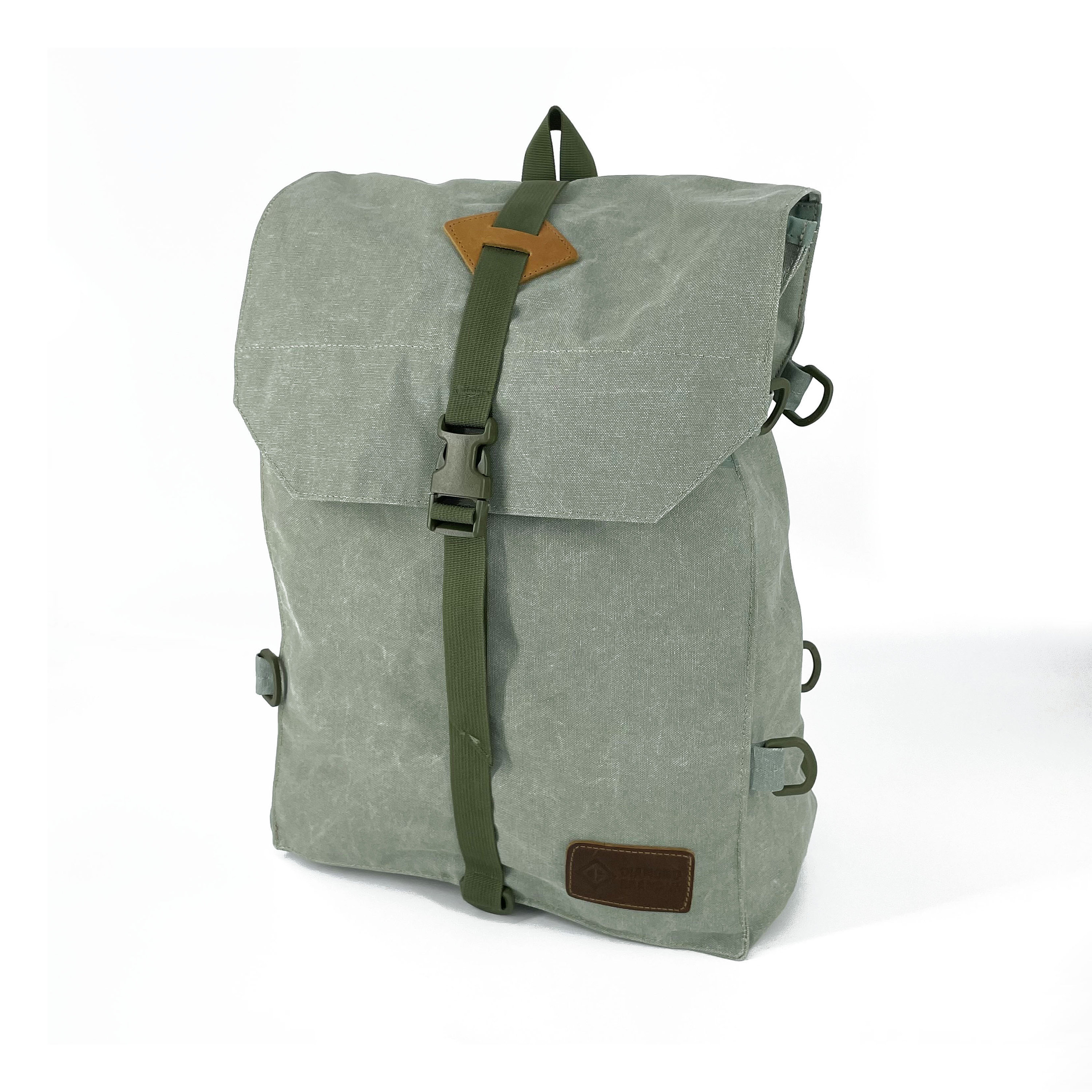 The Trailblazer Bushcraft Waxed Canvas Backpack In Army Green