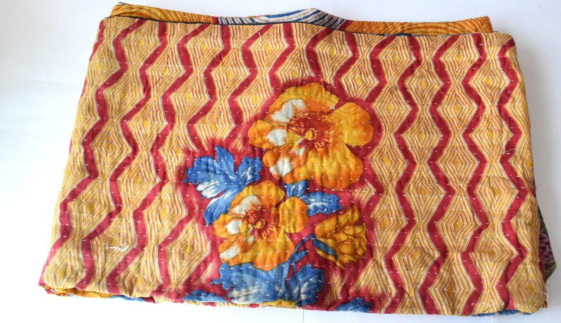 Beautiful Yellow Flower Vintage Kantha Vintage Kantha Thrown Vintage Kantha Blanket Reversible Kantha Quilt Vintage Handmade Kantha Quilt