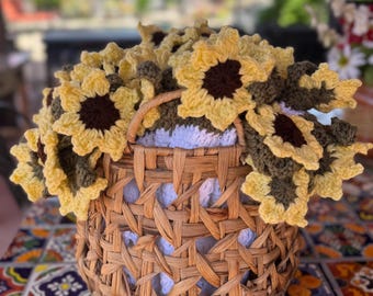 Sunflower Crochet Bouquet Blanket: 45-inch Acrylic Circle Blanket