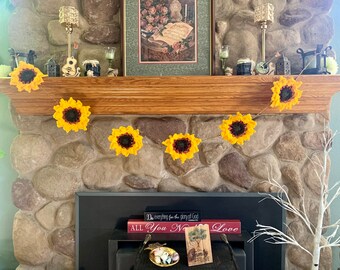 Crochet Sunflower Garland: Acrylic Fall Harvest Banner