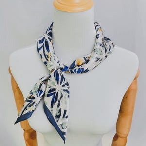 100% Mulberry Silk Scarf for Women Neck Head,Square Scarf 27&quot;x27&quot;for Hair Wrap for Bag,Small Hair Scarf Headscarf