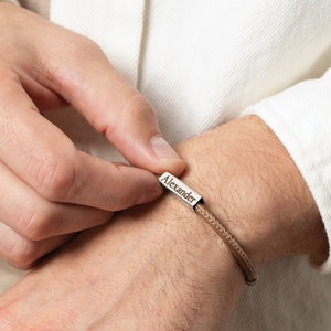 Bracelet en cuir personnalisé pour homme avec barre en acier inoxydable, bracelets personnalisés, cadeau pour homme, mari, petit ami, bijoux d'amitié image 1