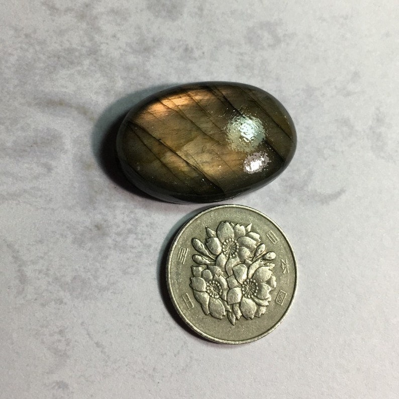Labradorite Cabochon Gemstone