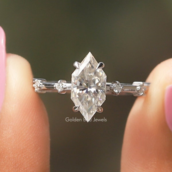 Anello solitario con moissanite a taglio marquise olandese/ Anello di fidanzamento con moissanite rotonda/ Anello nuziale con moissanite in oro 14 carati/ Regalo di compleanno per lei