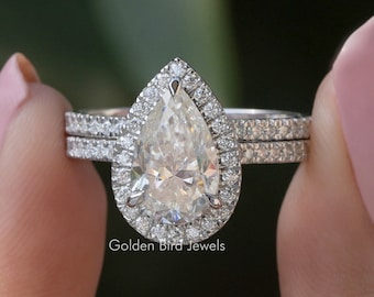 Pear Moissanite Ring / Colorless Moissanite Engagement Ring / Matching Eternity Band Wedding Ring Set / Halo Bridel Ring Set For Women
