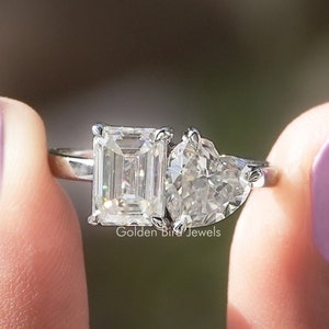 Heart & Emerald Moissanite Ring/ Colorless Moissanite Wedding Ring/ 14K Solid Gold Toi Et Moi Engagement Ring/ You And Me Moissanite Ring