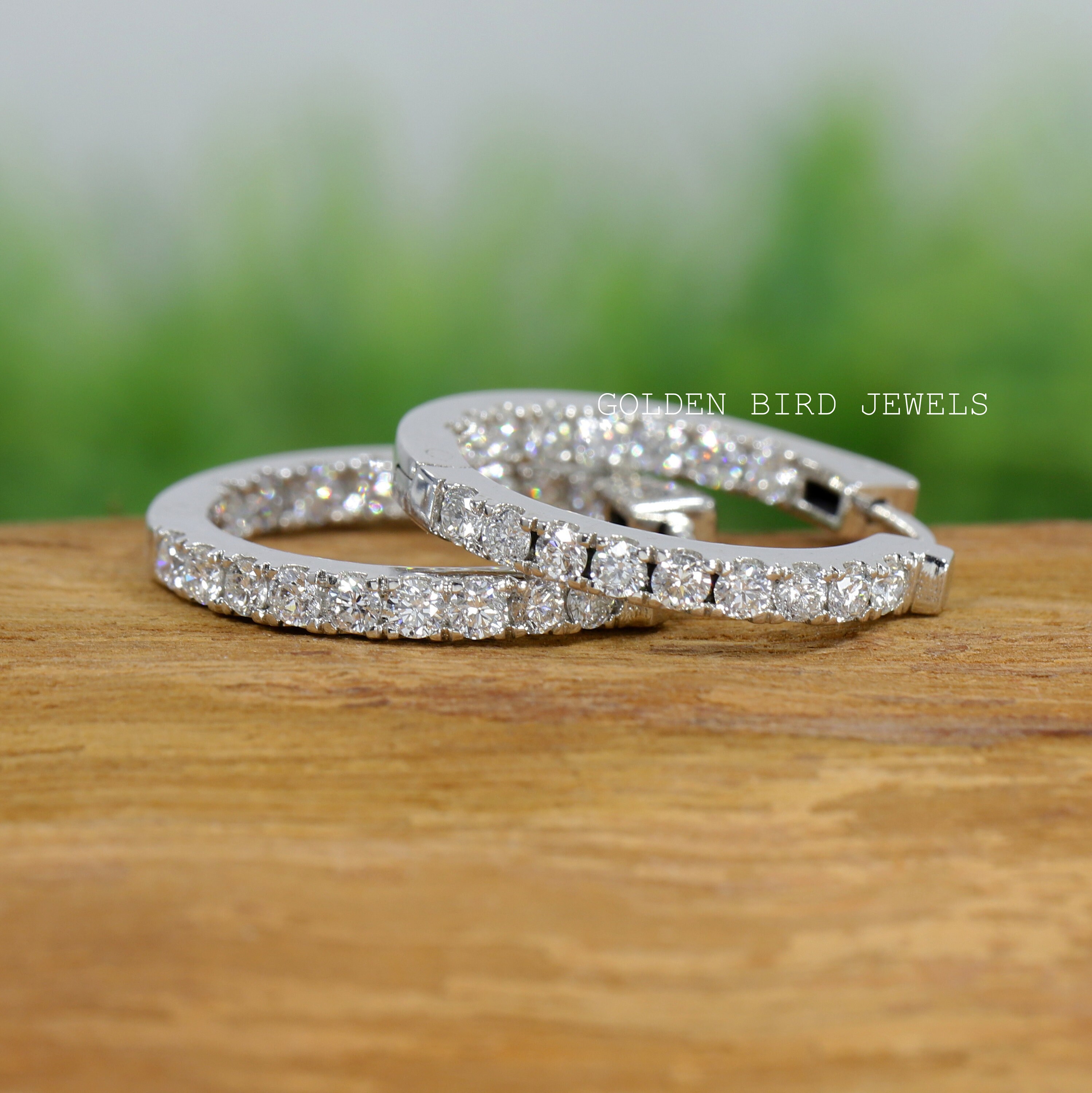 Jewel Tie Sterling Silver 2.00mm Diamond-Cut Hoop Earrings Jewel Tie Sterling Silver 2.00mm Diamond-Cut Hoop Earrings