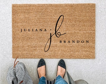 Couples Custom doormat, personalized welcome mat, couples gift, housewarming gift, newlywed gift, wedding gift, customized, gift for couple