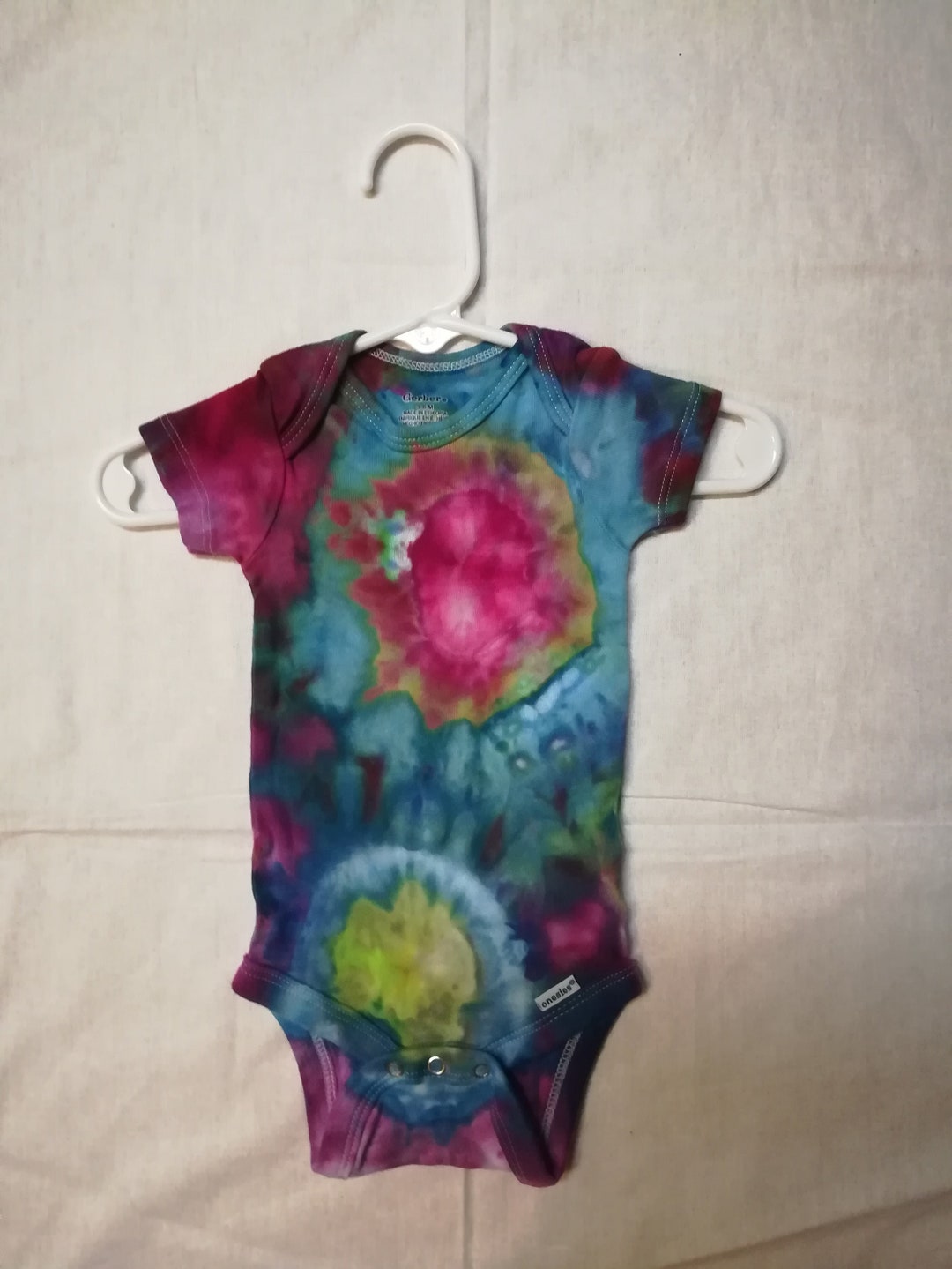 Tie Dye Baby Onesie / Tie Dye Onesie / Baby Onesie / Geode Tie Etsy