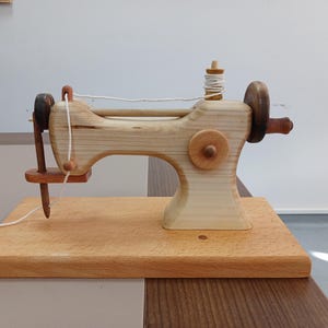 Machine à coudre en bois faite main, décoration éducative en bois
