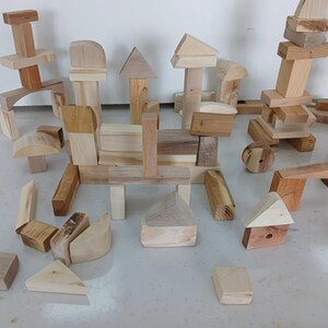 Houten speelgoed, gezond speelgoed, hout, natuurlijk speelgoed, educatief speelgoed, houten speelgoedblokken, houten blokken, intelligentiespel, creativiteitsspel, kinderkamer