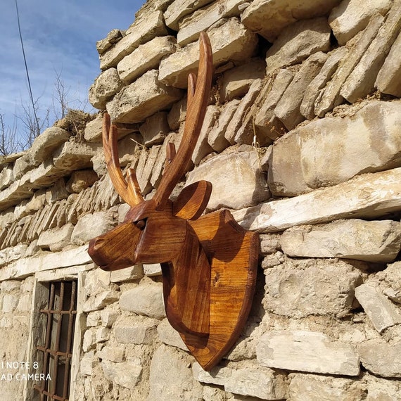  Cuernos de cabeza de ciervo de madera, corte de madera, arte de  pared, decoración del hogar, colgar en la pared, sin terminar y disponible  con muchos tamaños para elegir : Hogar