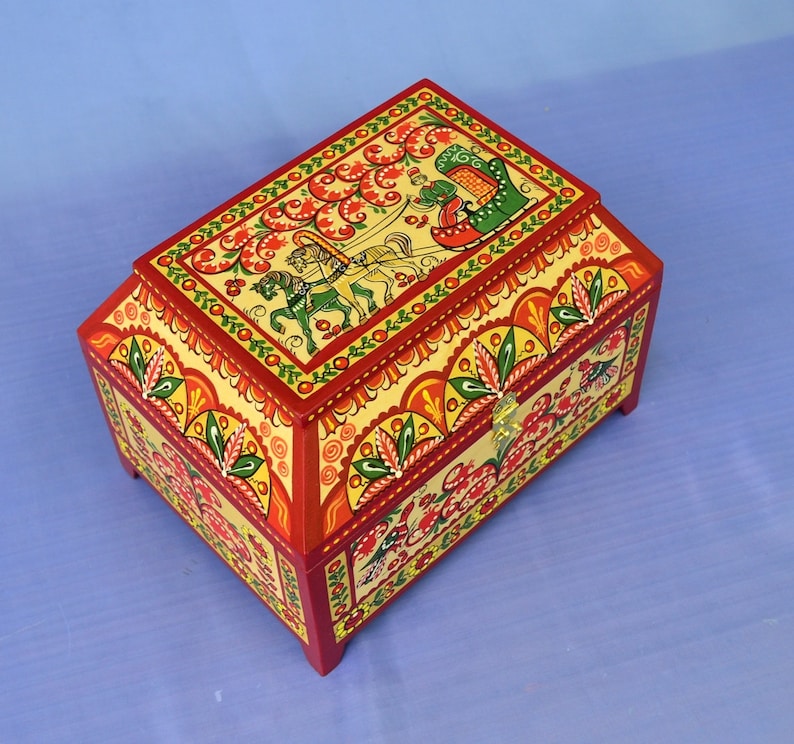 Casket for jewelry,A fabulous box,Box with lockThe trunk of the bride.Painted box,Chest with lid,Chest for storage,Box,A wooden box