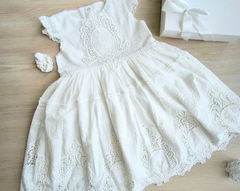 Shabby chic baby girl dress, Newborn dress, shabby chic style Outfit, New Baby dress with lace