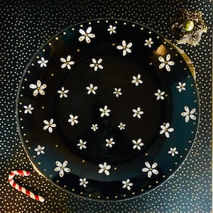 French Hand painted ceramic plate - dessert plate  - pie plate - small plate - dinner plate - party plate - black plate - wall plates
