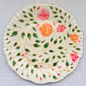 Malowany ręcznie talerz porcelanowy - talerz obiadowy - talerz na ciasto - kolekcja talerzy - pomysł na prezent ślubny - talerz obiadowy