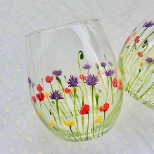 1 Handbemaltes Glas - Glas mit Blumenfeldern verziert - Einzelstück - Einweihungsparty - Weihnachtsgeschenk - Blumengläser- Geschenk für sie