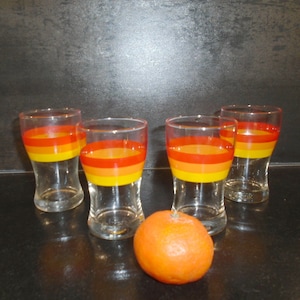 Seventies glasses Colorful vintage glasses 70s Set of 4 glasses Table glasses Aperitif glasses Gift Tableware Table decor