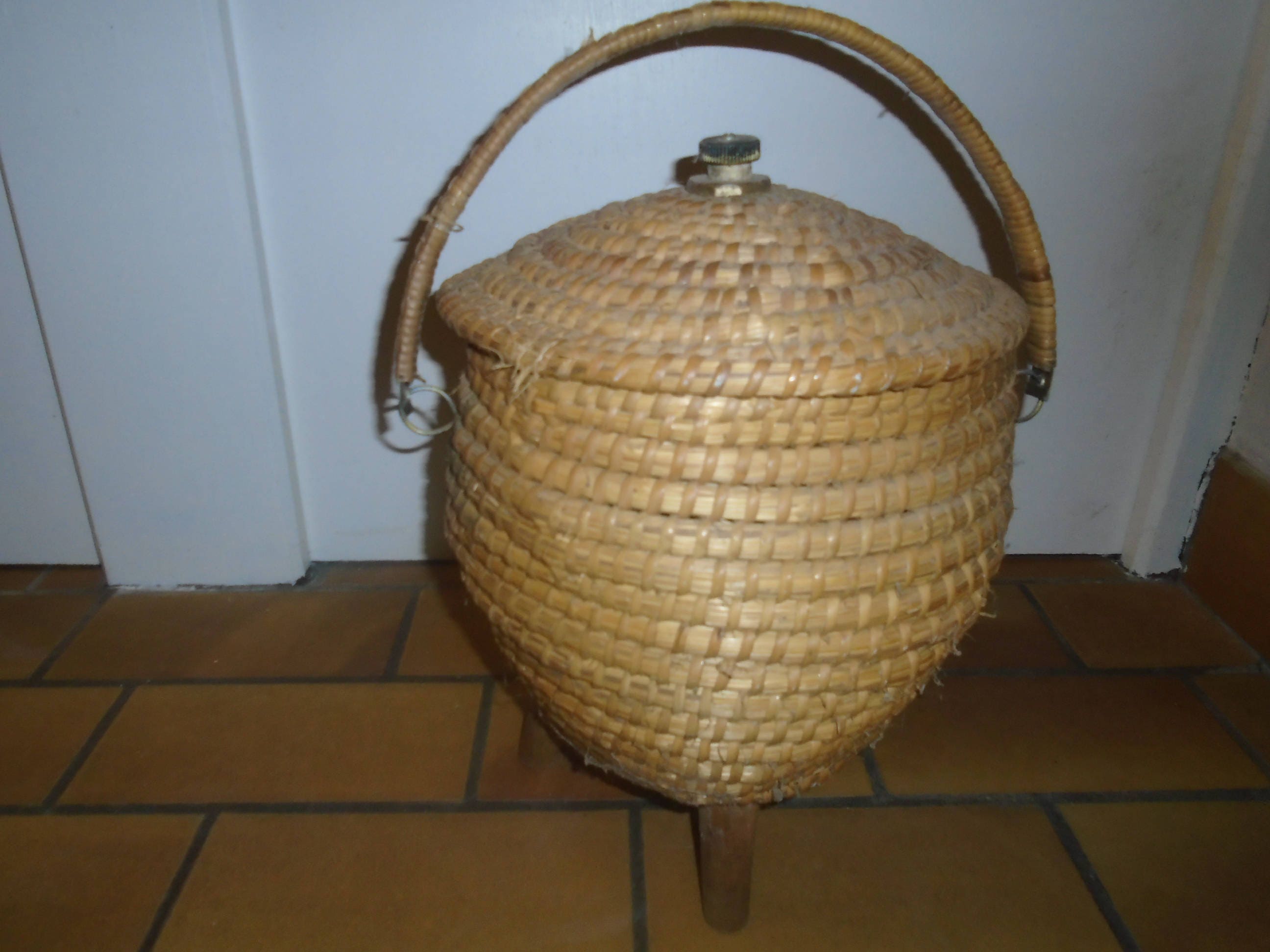 Travailleuse Couturière Chaudron Jonc et Rotin Campagnard Vintage