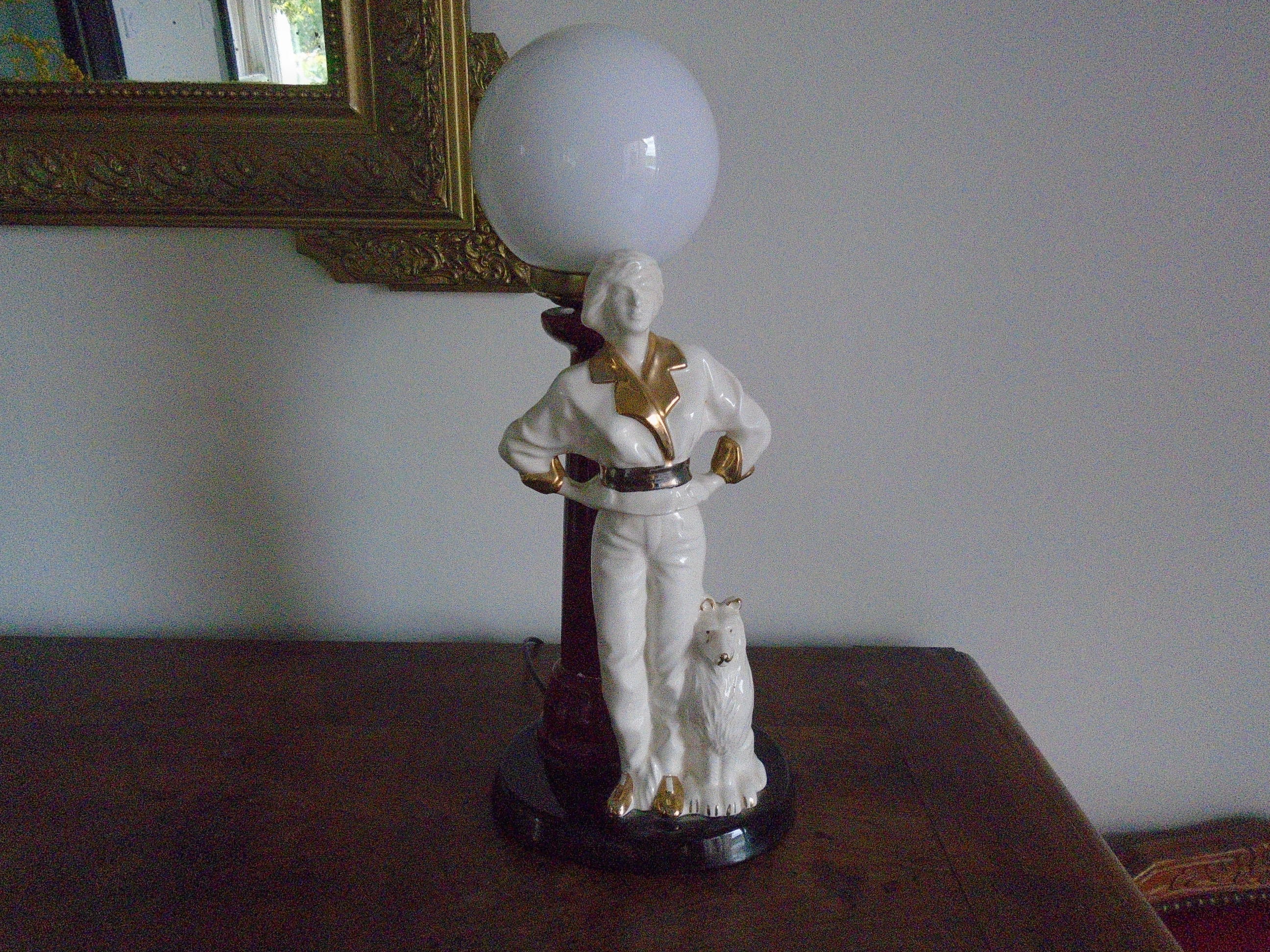 Lampe en Céramique et Globe de Verre Blanc Des Années 80 Cadeau Luminaire Lampe Vintage Décor Femme