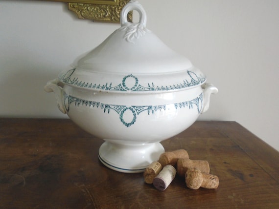 Soupière vintage St Amand Vaisselle ancienne tureen Soupière verte/bleue transferware et blanche Cadeau Art de la table Table chic Légumier
