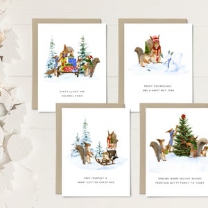 Conjunto de cartões de Natal de esquilo vermelho, conjunto em caixa ilustrado em aquarela, cartões engraçados de férias com trocadilhos, conjunto de 4 cartões de Natal de esquilo