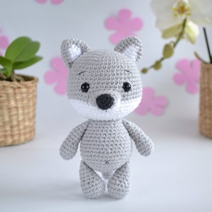 Crochet Wolf Toy: Amigurumi Plush for Baby Photo Prop
