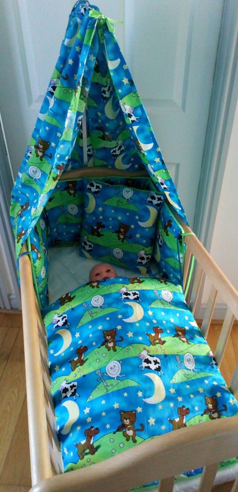 swinging crib bedding set