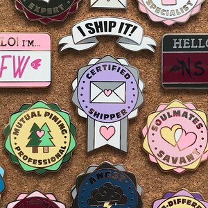 Certified Shipper Pin | I Ship It! Fanfic Pin Collection - Etsy