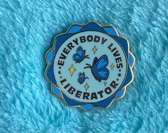 Everybody Lives Liberator Pin | I Ship It! Fanfic Pin Collection
