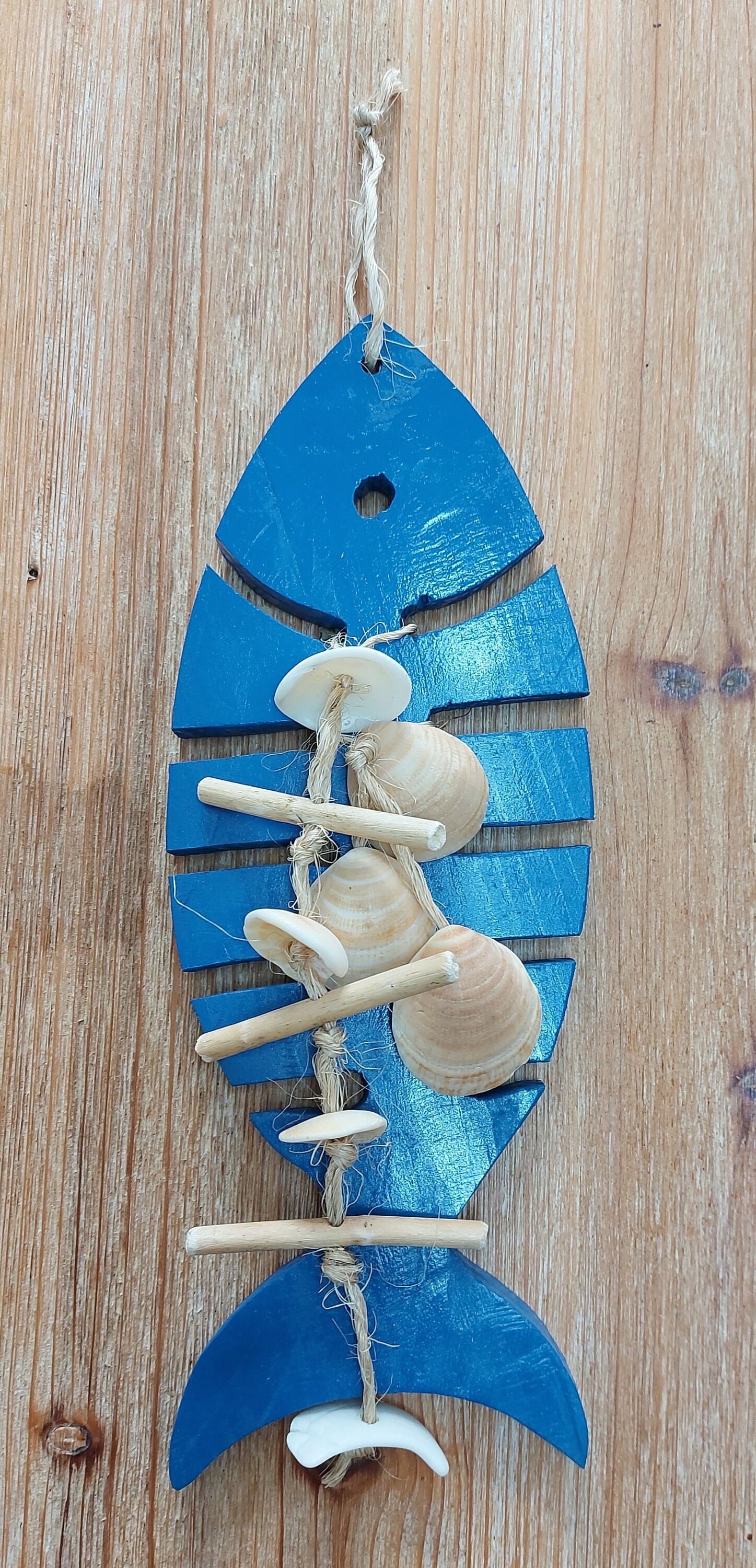 Décoration Poisson à Suspendre Bois Flotté et Coquillages