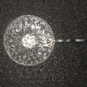 Button Hair Pin
