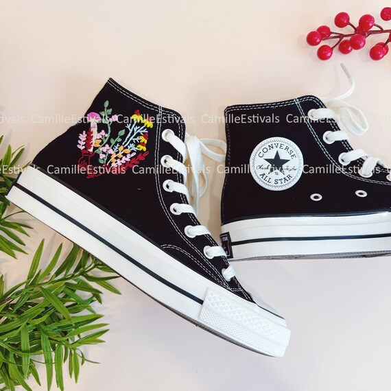 Love heart shop converse