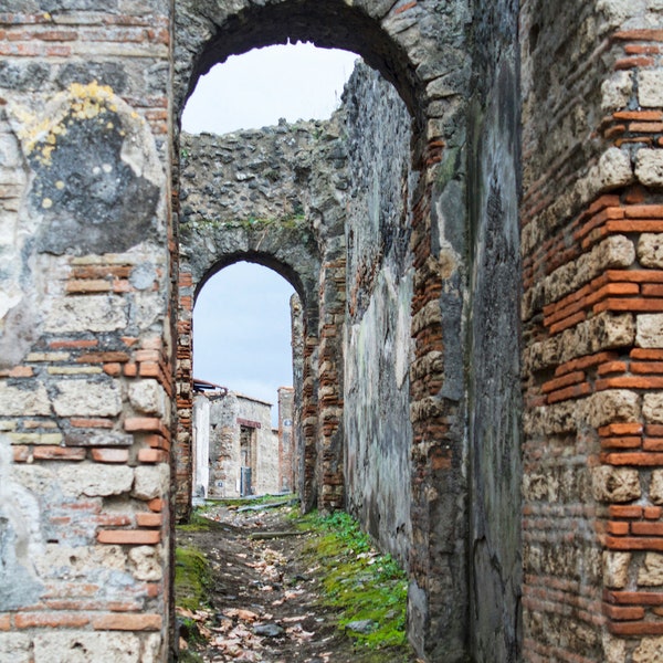 Pompeii Arches