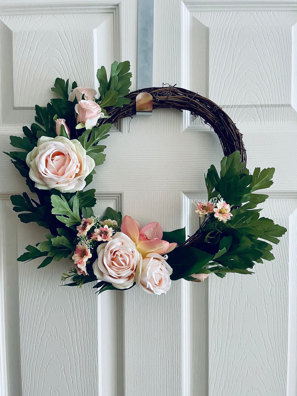 Door Wreaths Natural Look Floral Wreath Spring Wreaths Etsy