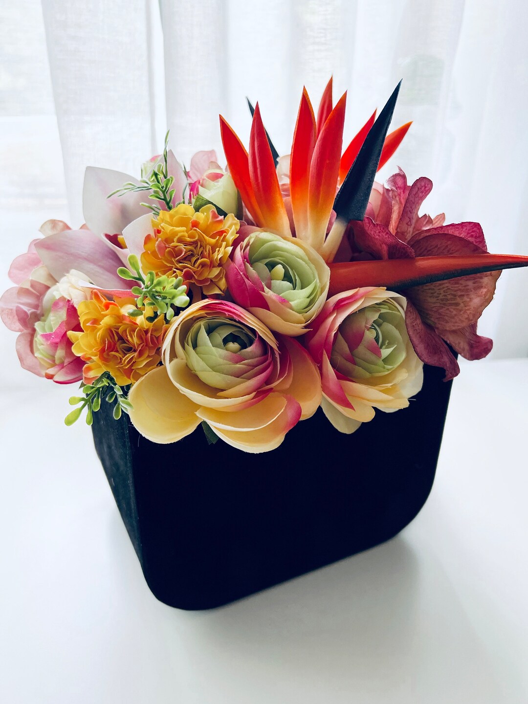 Velvet Flower Box, Yellow Bouquet Arrangement, Luxury Gift - Etsy UK