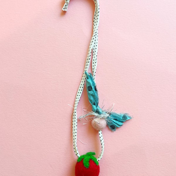 Red Strawberry kids necklace, berry necklace, toddler necklace, girls necklace, summer necklace, wool strawberry, felt strawberry